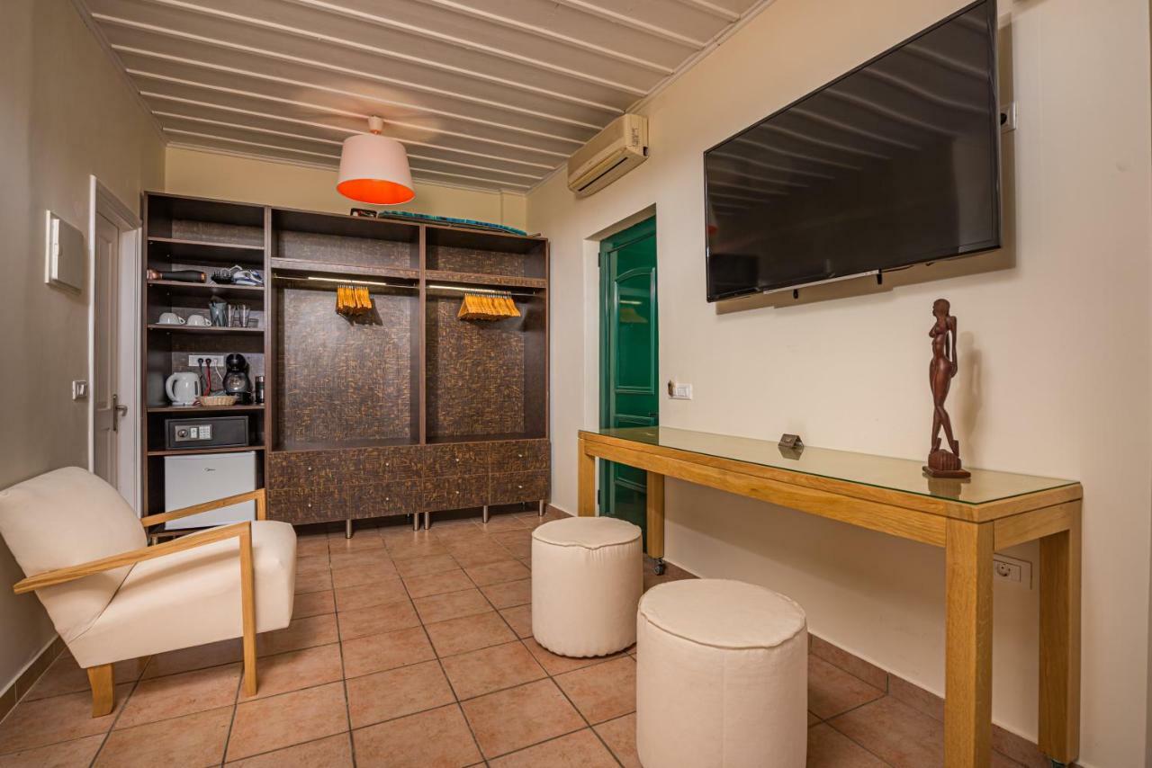 Ammos Sea Front - Adults Only Appartement Vasilikí